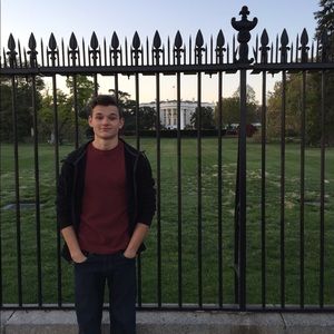 Meet your Posher, Aaron